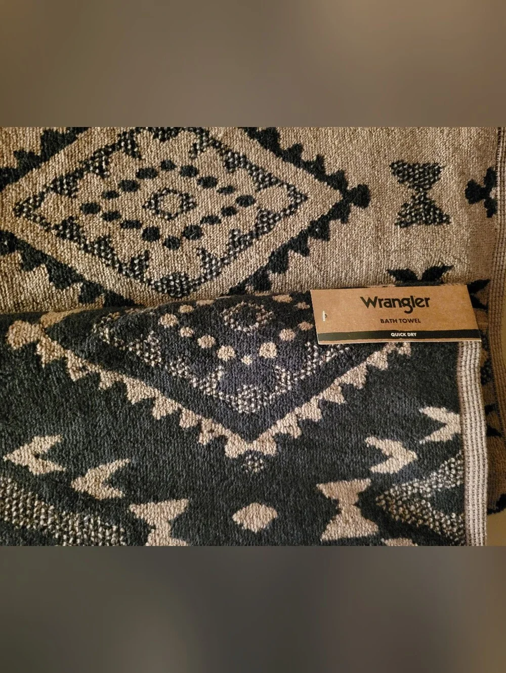 Wrangler Black and Tan Southwestern Hand Towel Set Buck Aztec 2 Bath 2 Hand